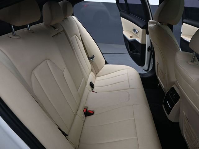 Used 2019 BMW 330i Sedan w/ Driving Assistance Package image 23