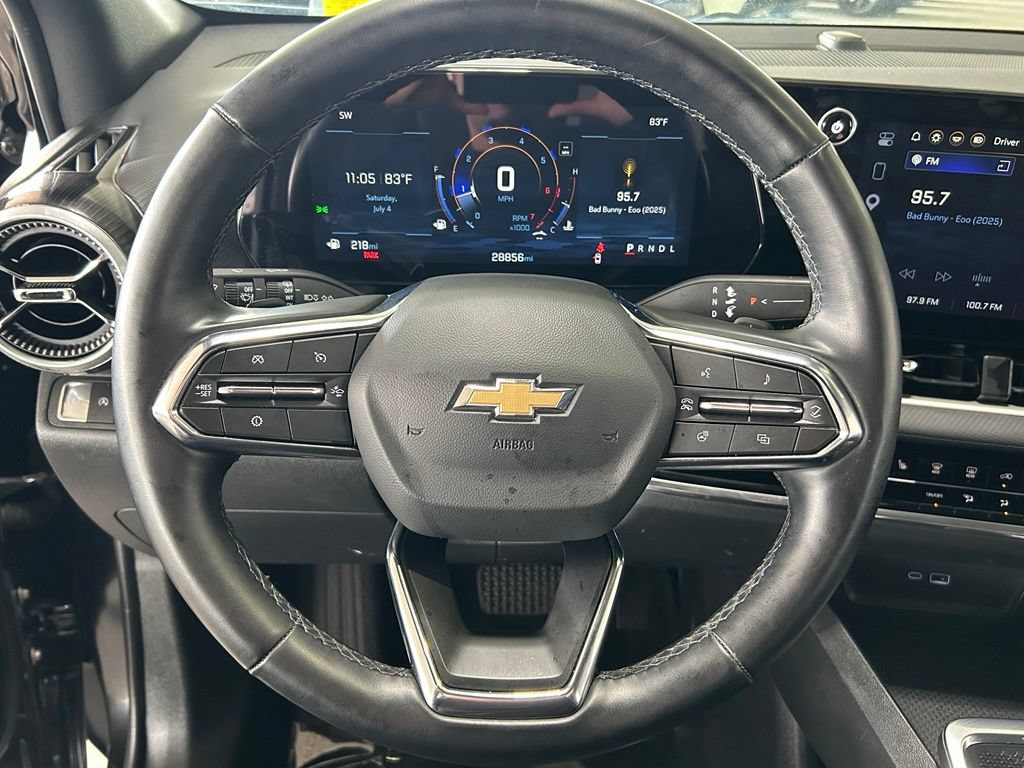 Used 2025 Chevrolet Equinox LT FWD image 18