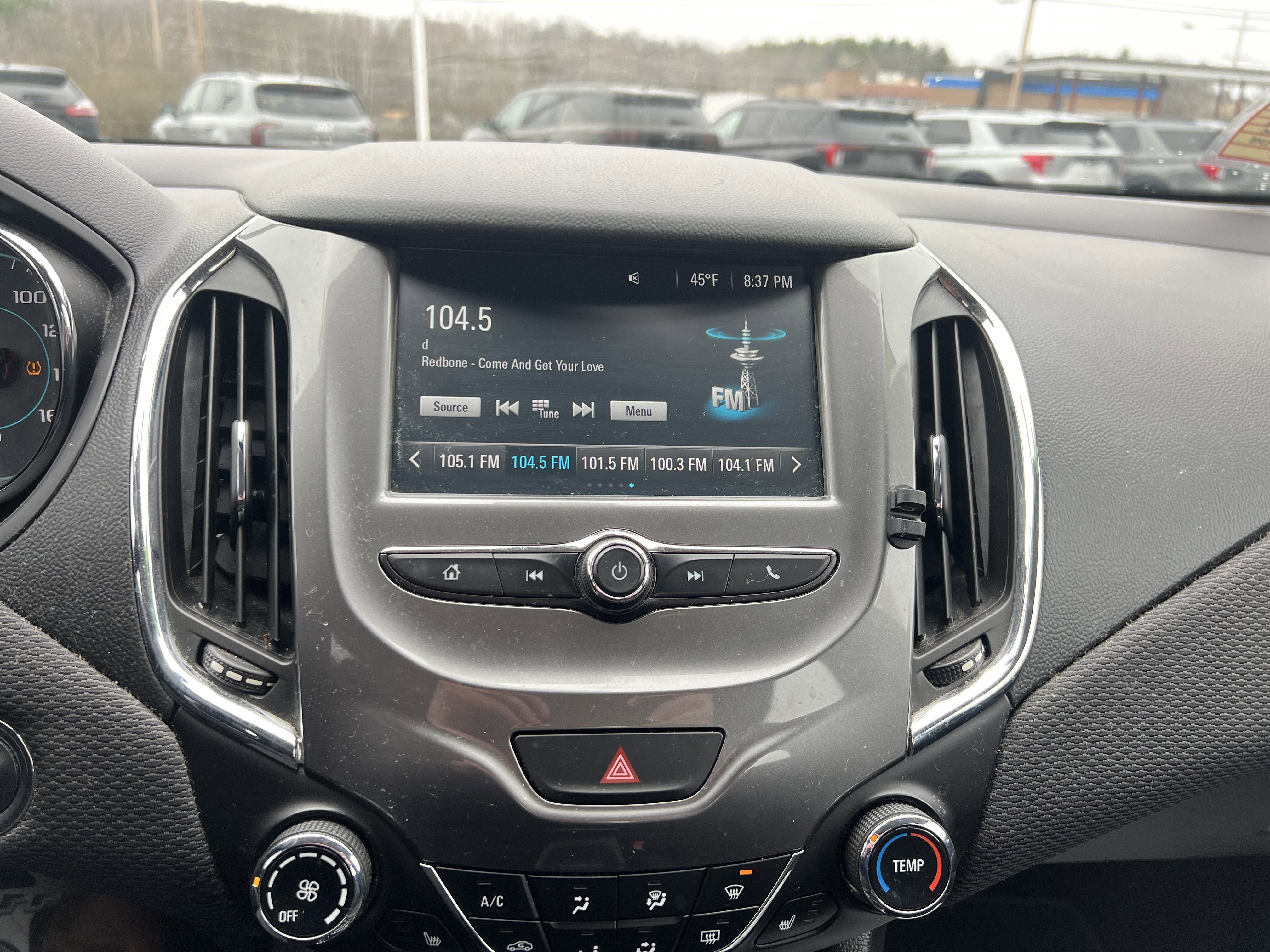 Used 2017 Chevrolet Cruze LT w/ Convenience Package image 22