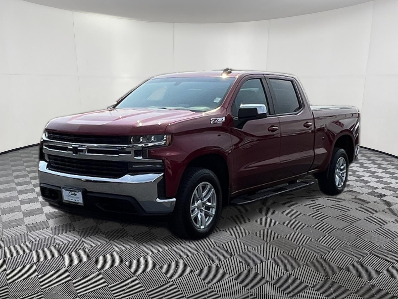 Used 2021 Chevrolet Silverado 1500 LT w/ Z71 Off-Road Package AWD/4WD image 3