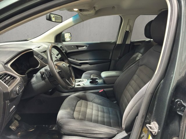 Used 2015 Ford Edge SEL FWD image 3