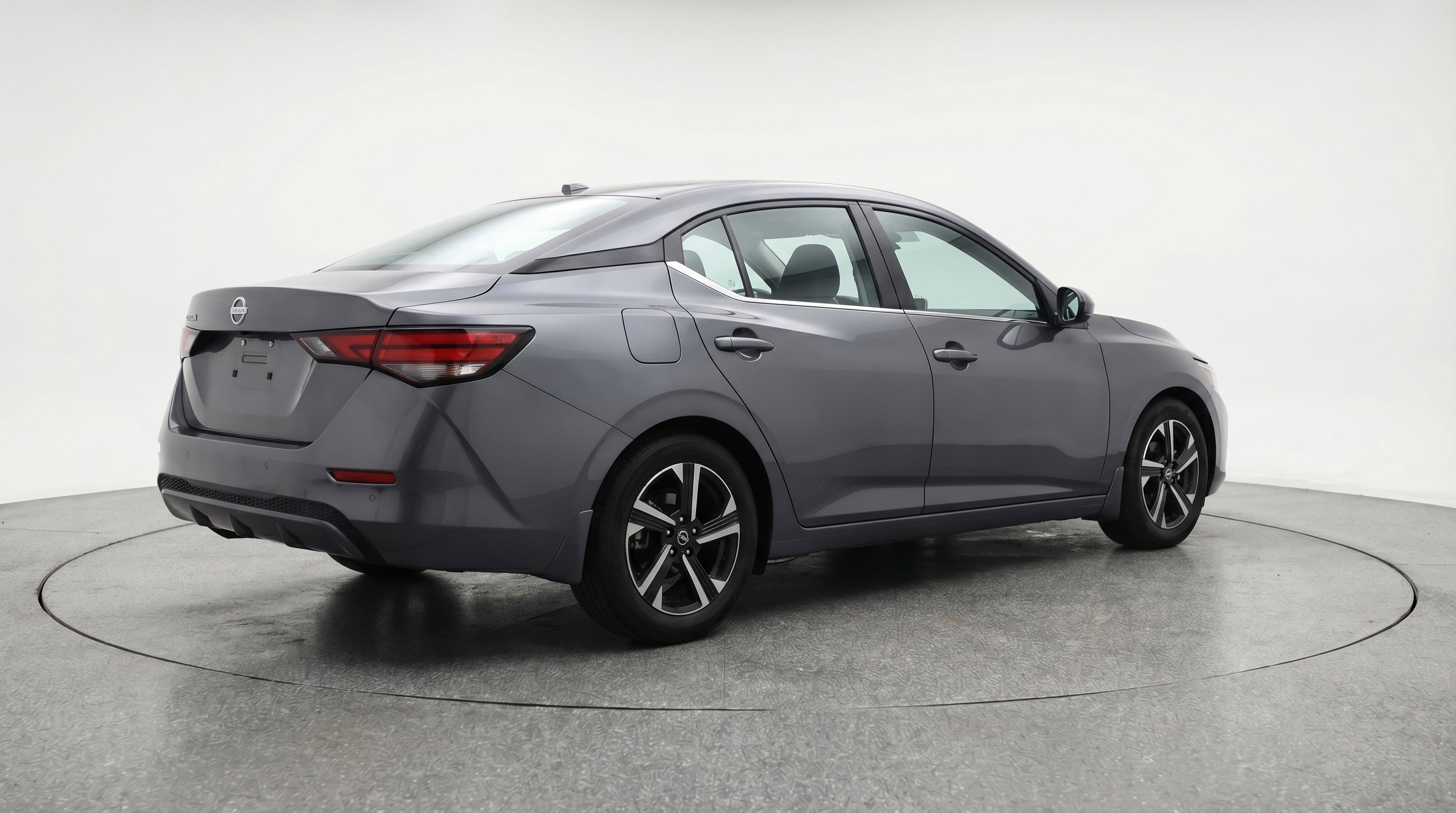 Used 2025 Nissan Sentra SV image 9