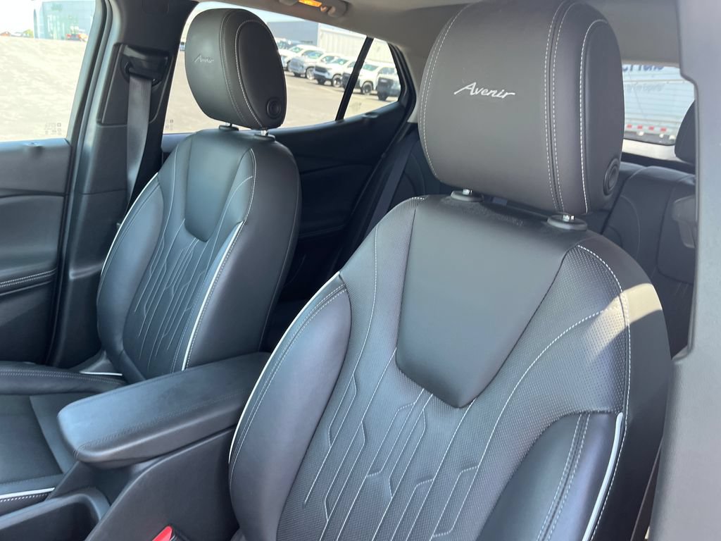 Used 2024 Buick Encore GX Avenir w/ Avenir Technology Package FWD image 12