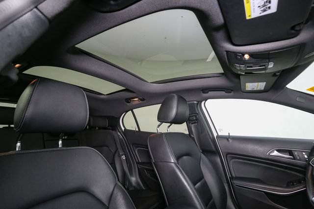 Used 2018 Mercedes-Benz GLA 250 4MATIC image 18