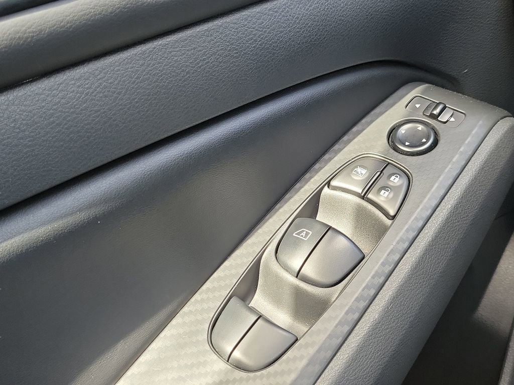 Used 2024 Nissan Altima 2.5 SV image 24