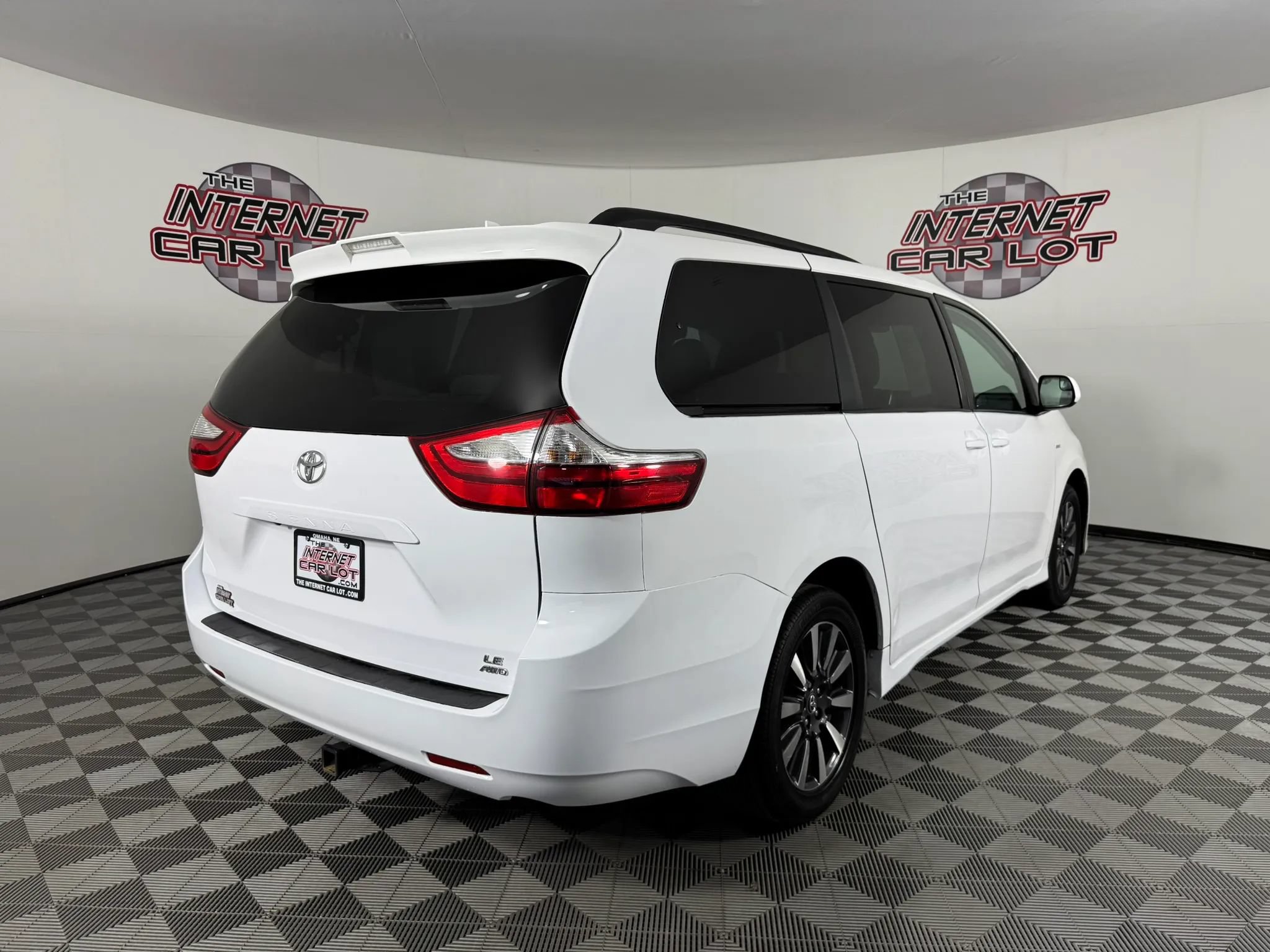 Used 2019 Toyota Sienna LE AWD/4WD image 7