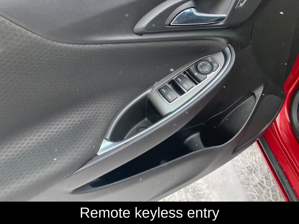 Used 2016 Chevrolet Malibu LT image 13