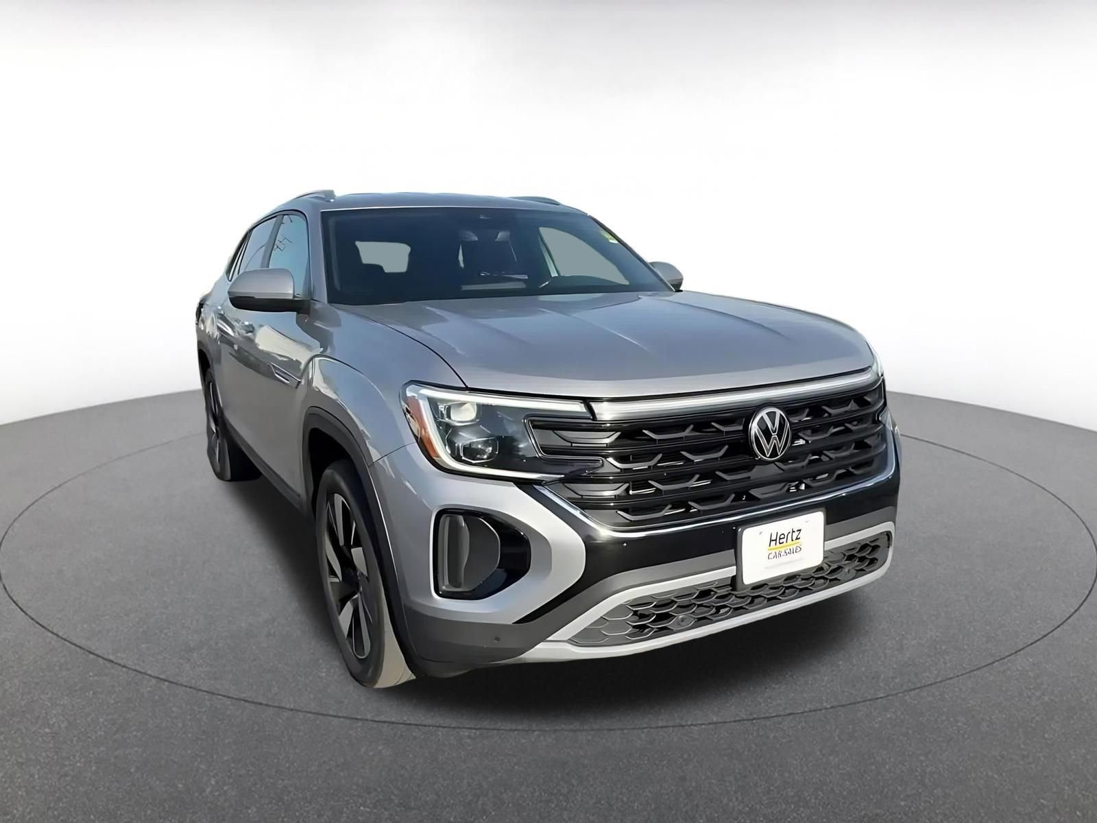 Used 2025 Volkswagen Atlas Cross Sport SE image 3