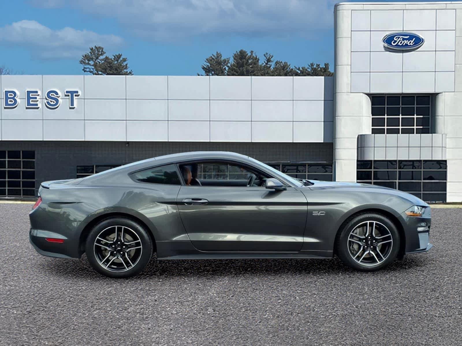 Used 2019 Ford Mustang GT Premium RWD image 8