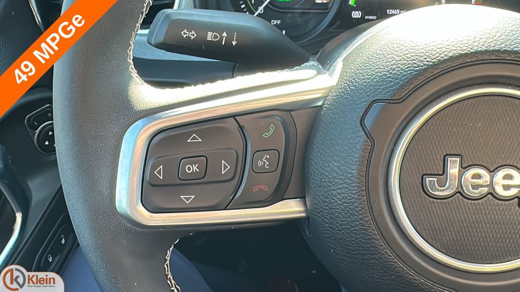 Used 2025 Jeep Wrangler Unlimited Sahara AWD/4WD image 18