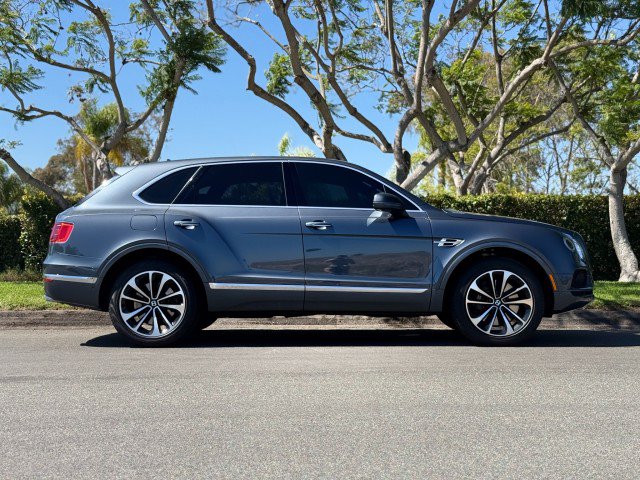 Used 2018 Bentley Bentayga AWD/4WD image 8