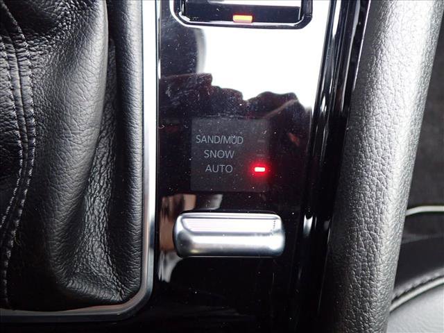 New 2026 Jeep Compass Latitude w/ Sun and Sound Group image 23