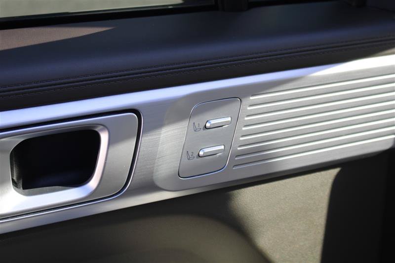 Used 2025 Hyundai Santa Fe Calligraphy FWD image 12