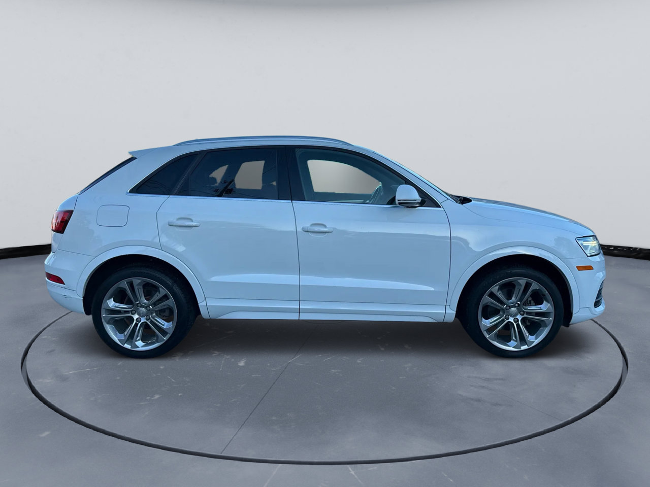 Used 2017 Audi Q3 2.0T Premium Plus image 8