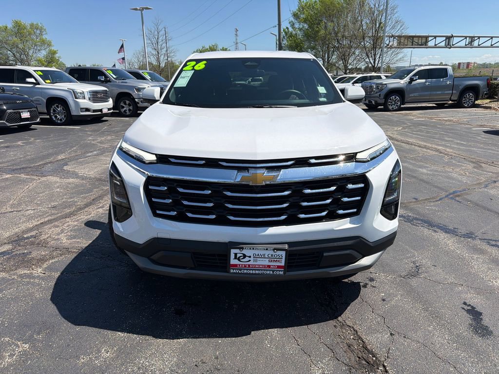 Used 2026 Chevrolet Equinox LT AWD/4WD image 3