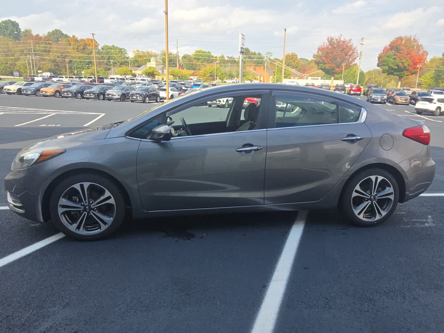 Used 2015 Kia Forte EX w/ UVO Package W/17" Alloys FWD image 5