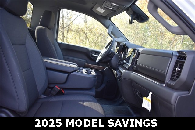 New 2025 Chevrolet Silverado 2500 LT w/ Convenience Package image 14