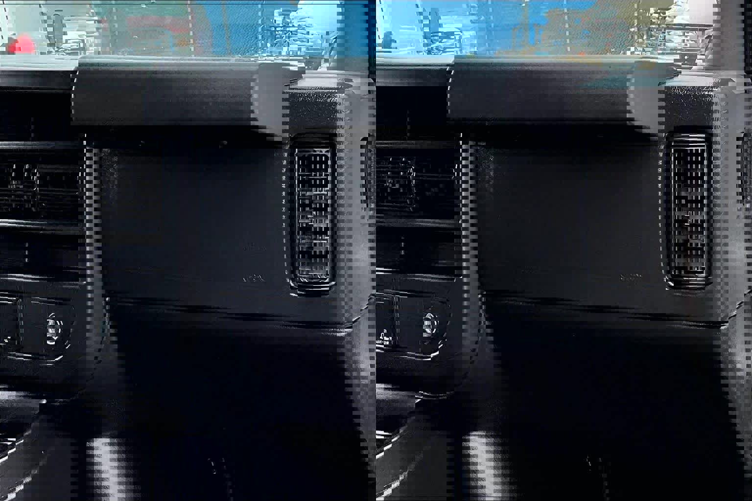 Used 2021 Chevrolet Express 3500 LT w/ LT Preferred Equipment Group image 17