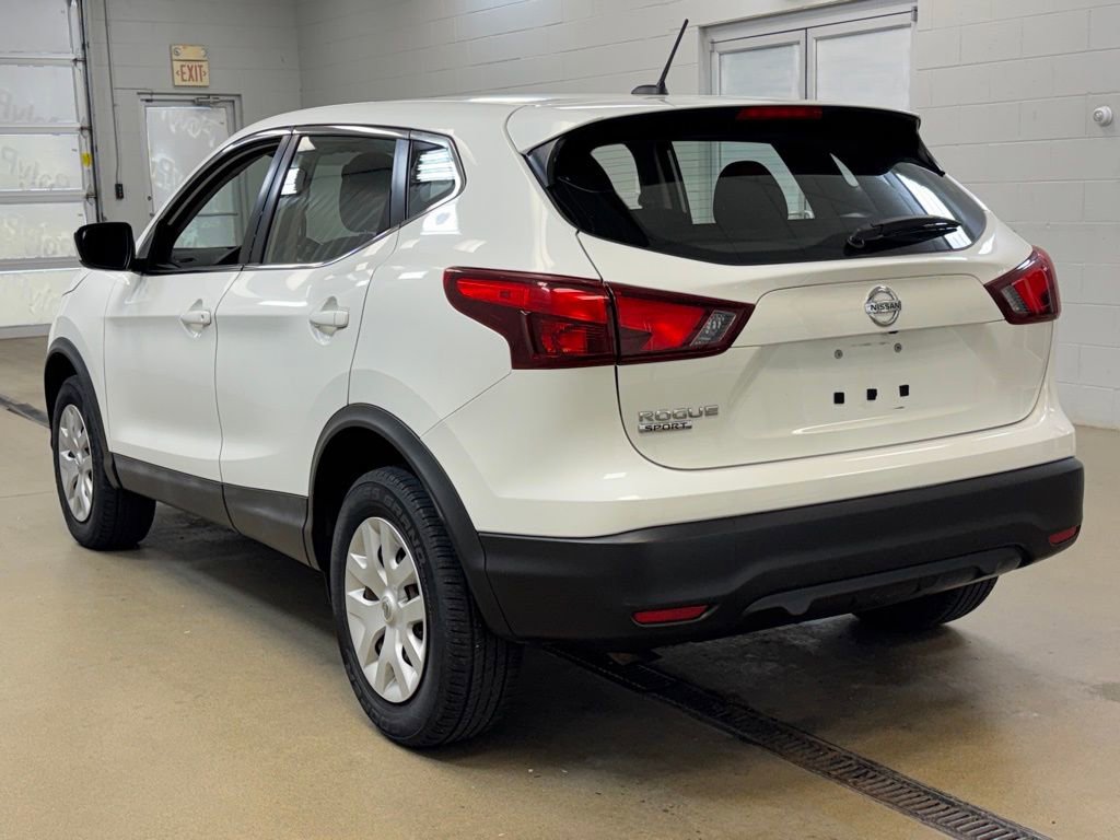 Used 2016 Nissan Rogue S w/ Appearance Package image 7