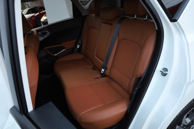 Used 2025 Kia Soul EX image 37