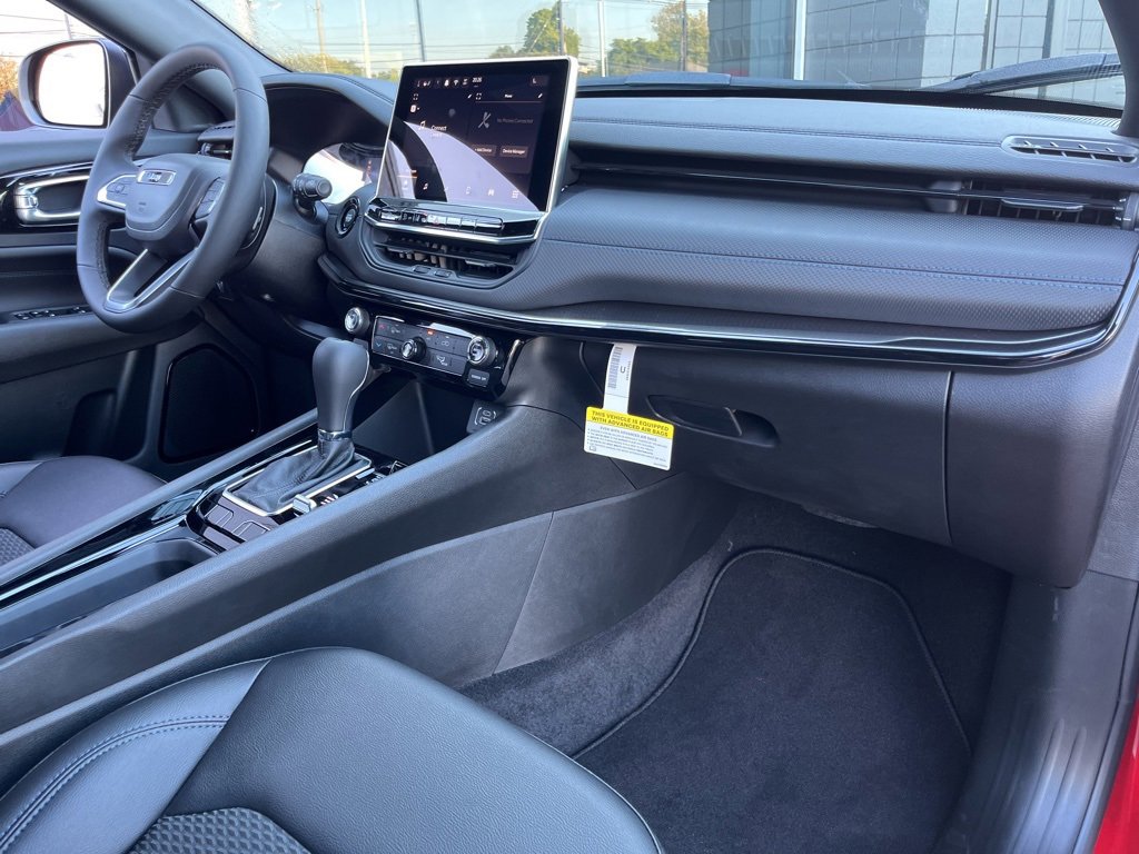 New 2026 Jeep Compass Latitude image 23