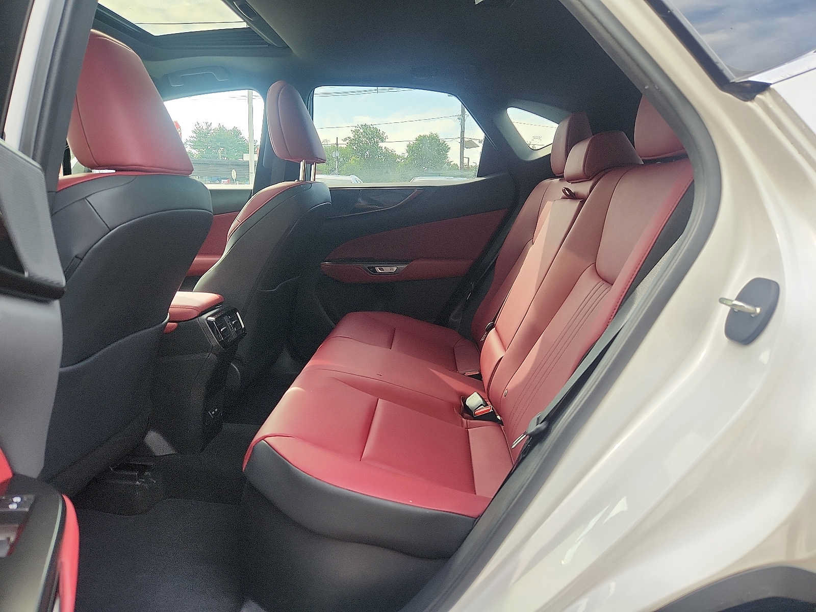 Used 2022 Lexus NX 350h AWD w/ Towing Package (2000 Lbs) image 10