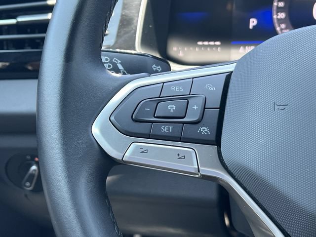 Used 2025 Volkswagen Jetta Sport FWD image 25
