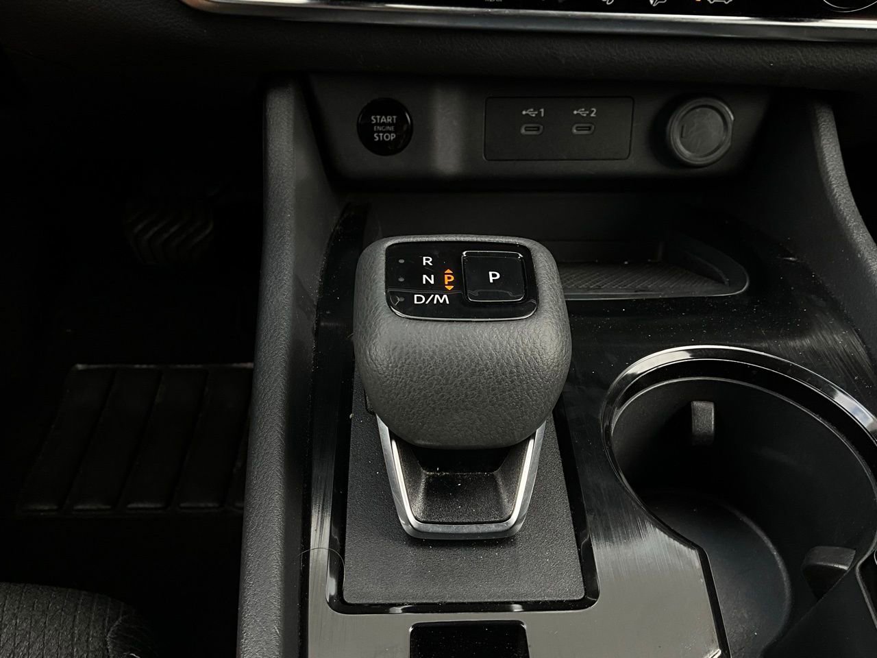 Used 2025 Nissan Rogue SV image 24