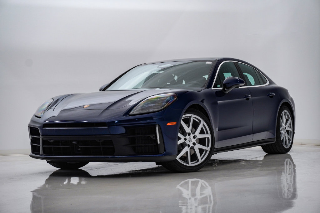 New 2026 Porsche Panamera 4