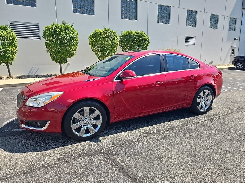Used 2015 Buick Regal Premium w/ Experience Buick Package FWD image 2