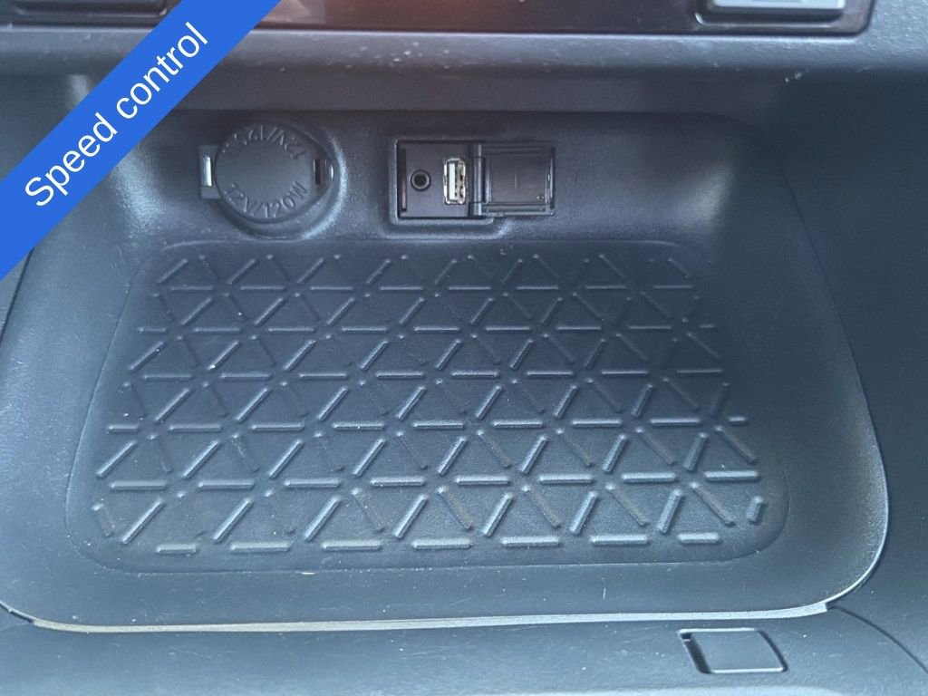 Used 2019 Toyota RAV4 XLE Premium image 37