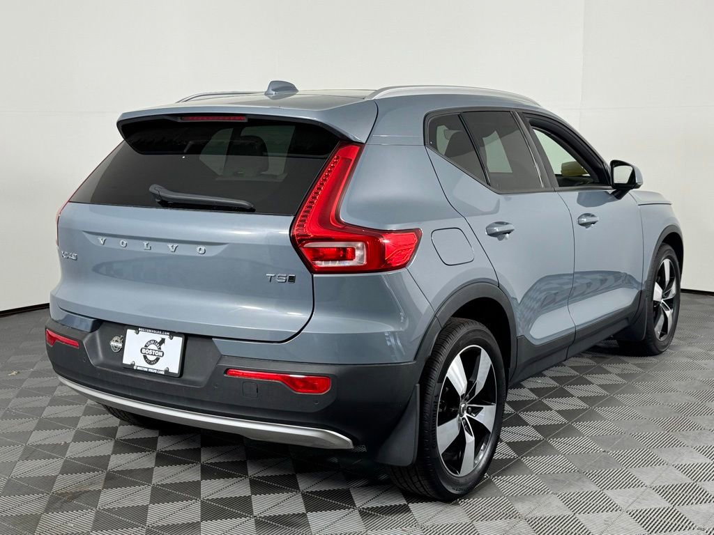 Used 2020 Volvo XC40 T5 Momentum w/ Premium Package AWD/4WD image 5