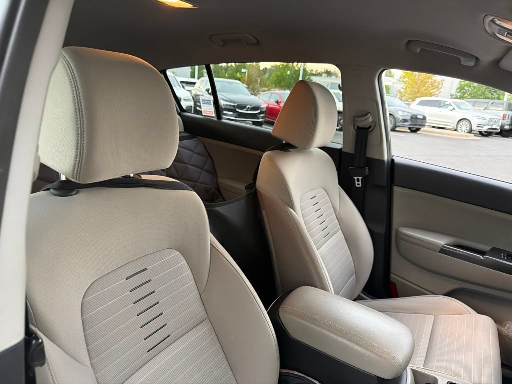 Used 2020 Kia Sportage LX w/ LX Popular Package AWD/4WD image 8