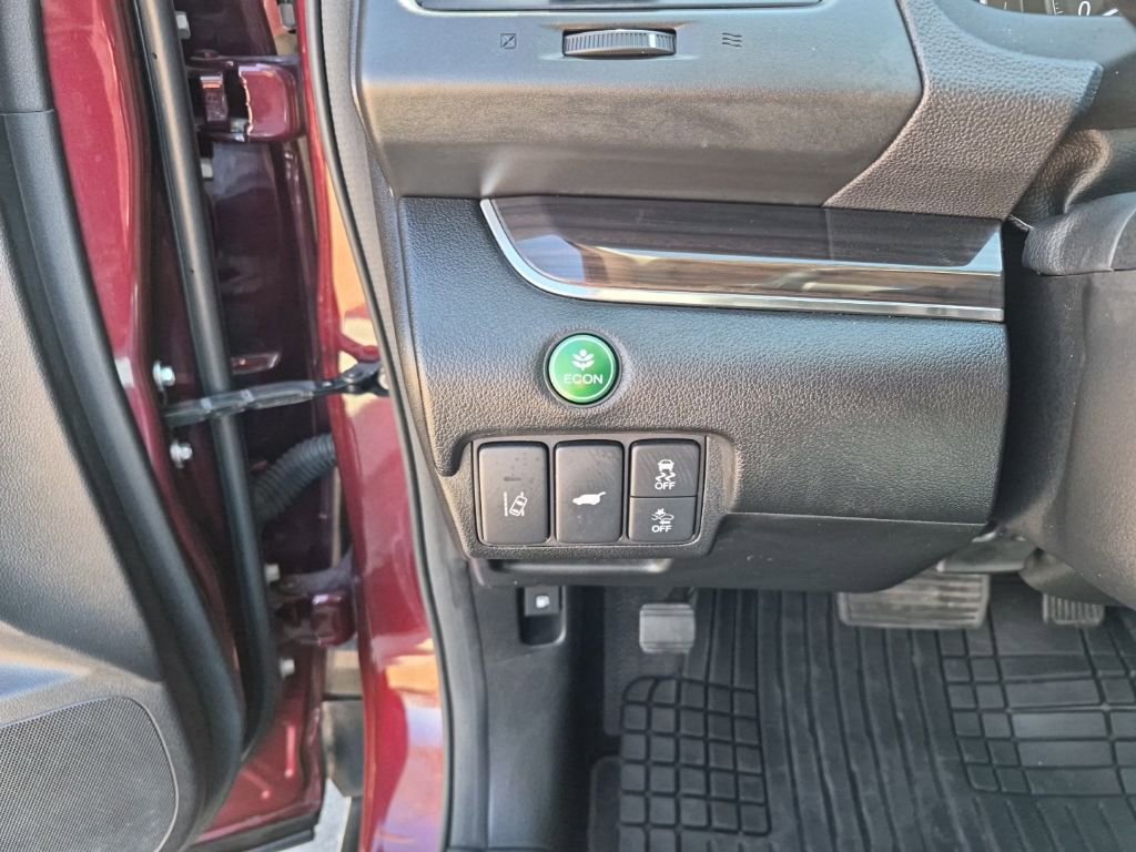 Used 2015 Honda CR-V Touring image 32