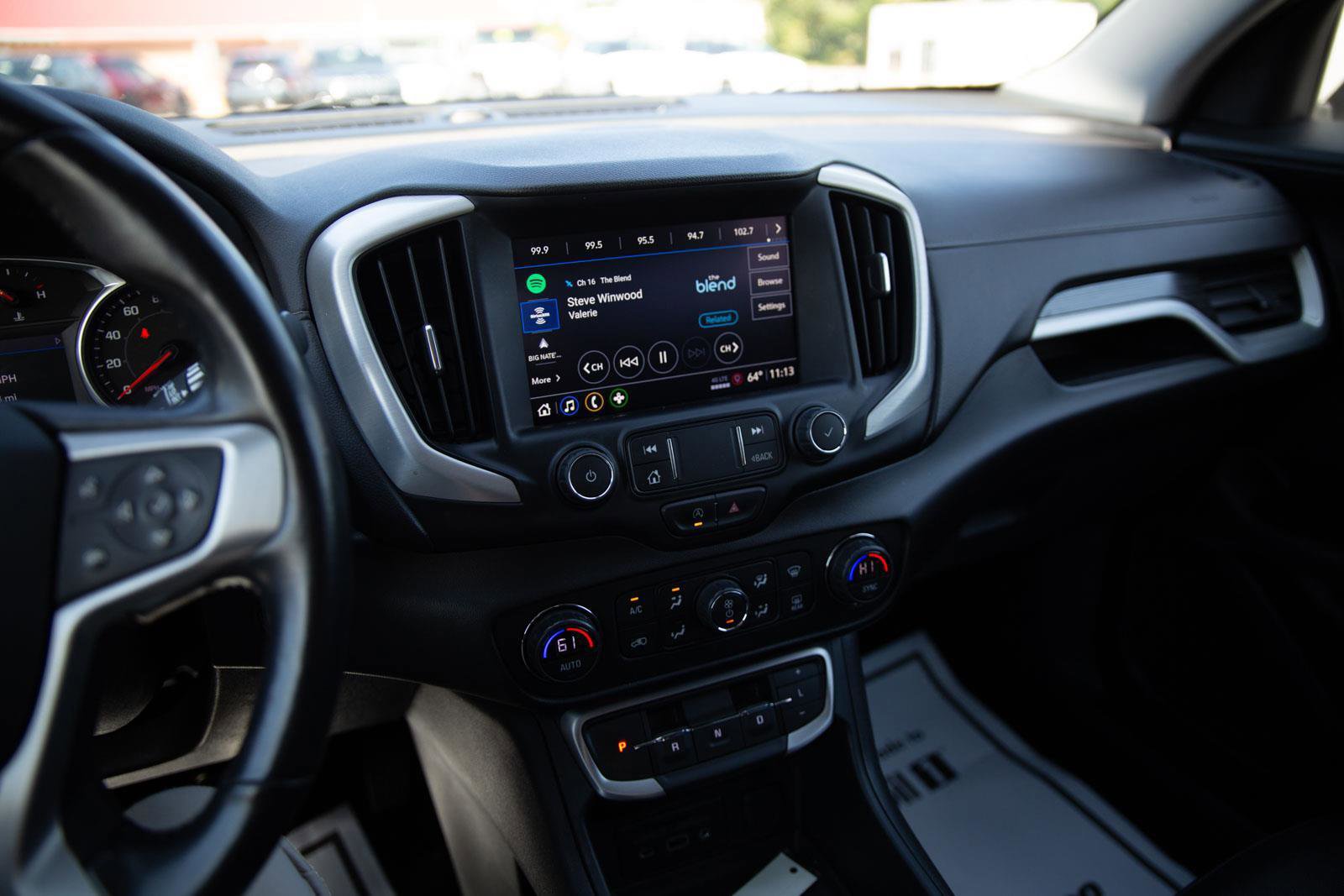 Used 2022 GMC Terrain SLT image 8