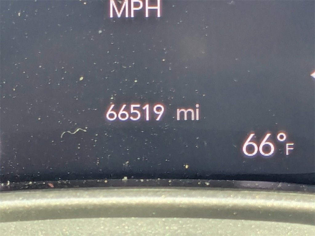 Used 2020 Chrysler Pacifica Touring-L Plus image 28