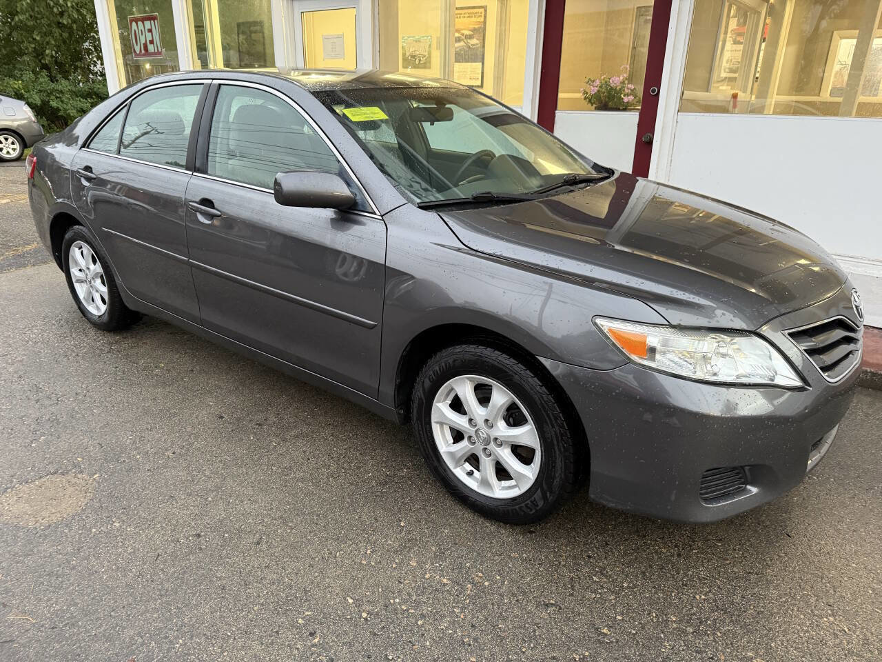 Used 2011 Toyota Camry LE w/ LE Extra-Value Pkg image 20