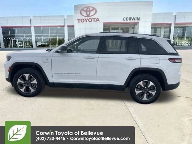 Used 2022 Jeep Grand Cherokee Limited 4xe image 2