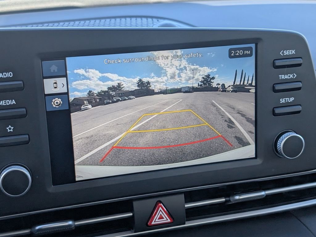 Used 2025 Hyundai Elantra Hybrid image 18