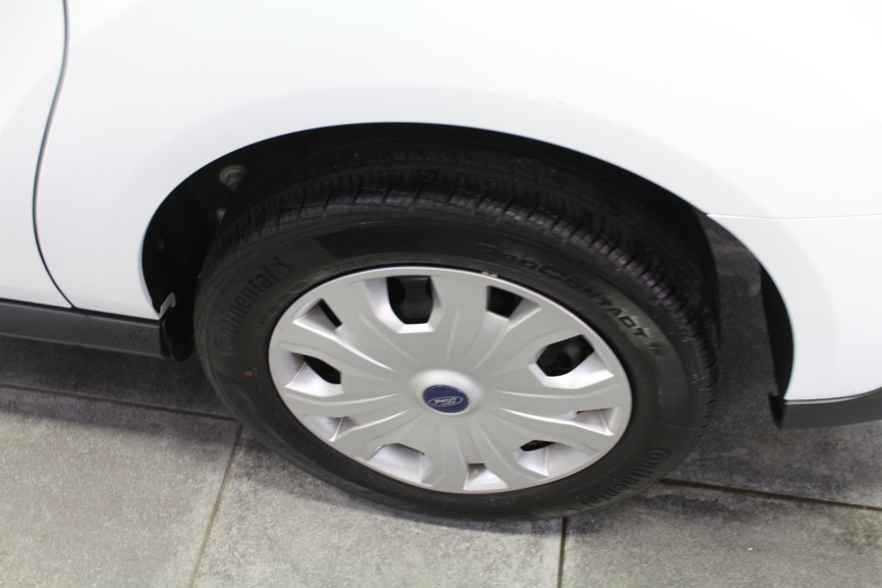 Used 2023 Ford Transit Connect XLT image 32