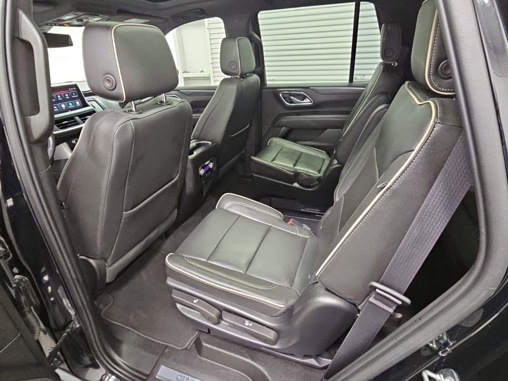 Used 2022 GMC Yukon SLT w/ SLT Premium Package AWD/4WD image 33