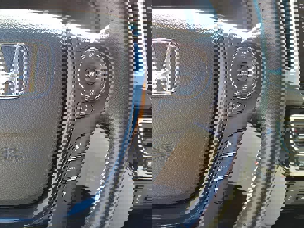 Used 2017 Honda Pilot Touring image 23