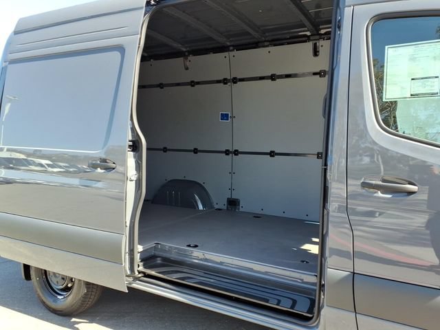 New 2026 Mercedes-Benz Sprinter 2500 image 23