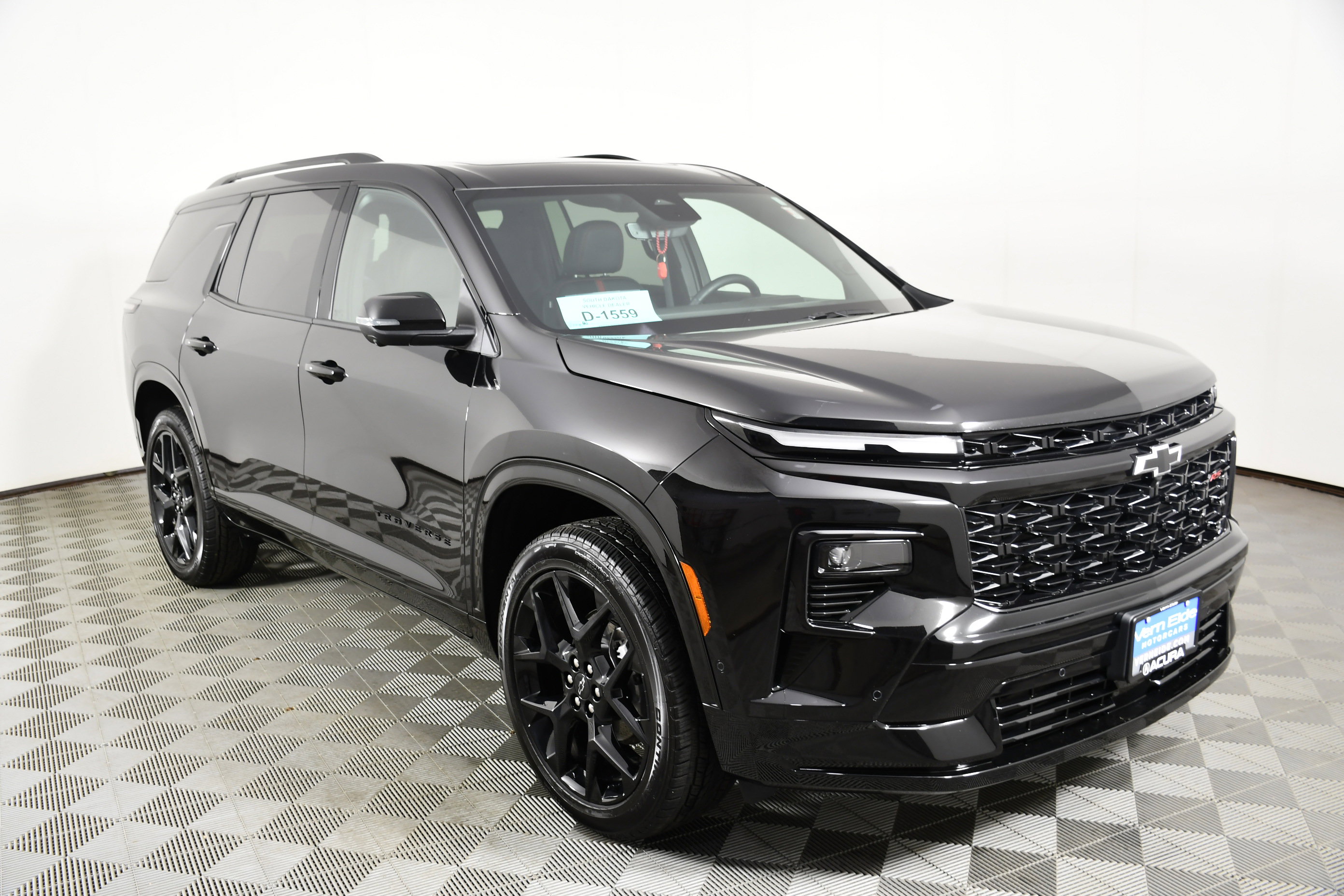 Used 2026 Chevrolet Traverse RS image 3