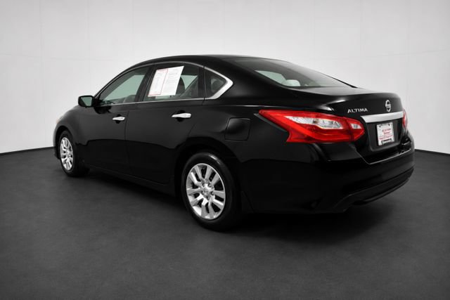 Used 2016 Nissan Altima 2.5 S w/ Power Driver Seat Package FWD image 6