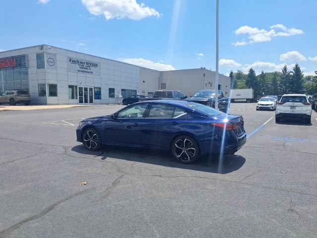 Certified 2023 Nissan Altima 2.5 SR FWD image 12