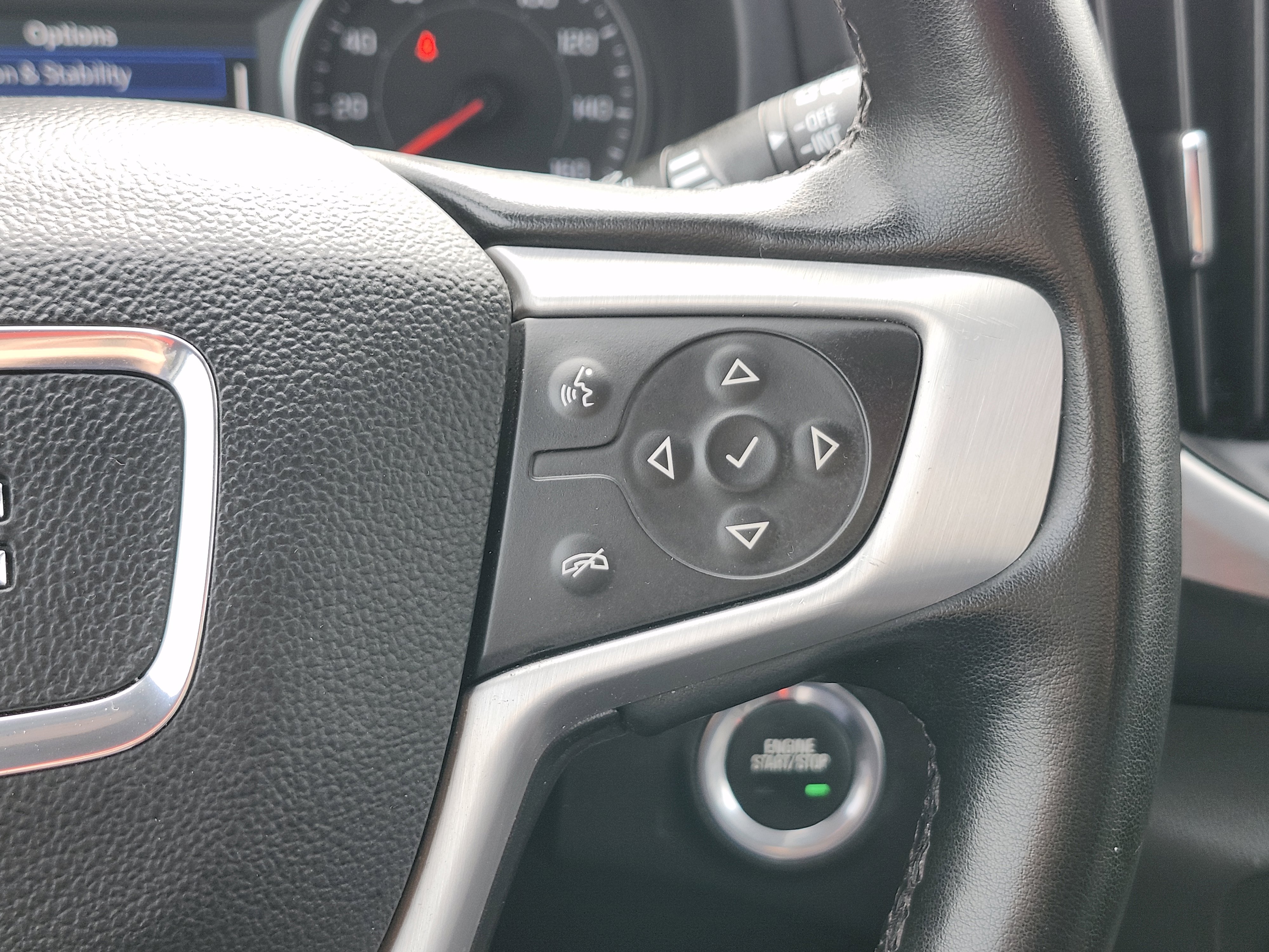 Used 2024 GMC Terrain SLT AWD/4WD image 35