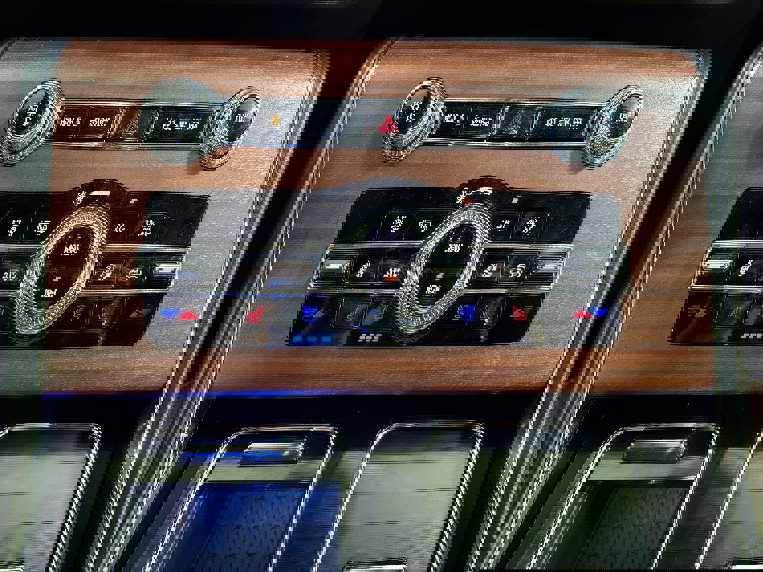 Used 2023 Lincoln Aviator Reserve w/ Elements Package Plus image 20