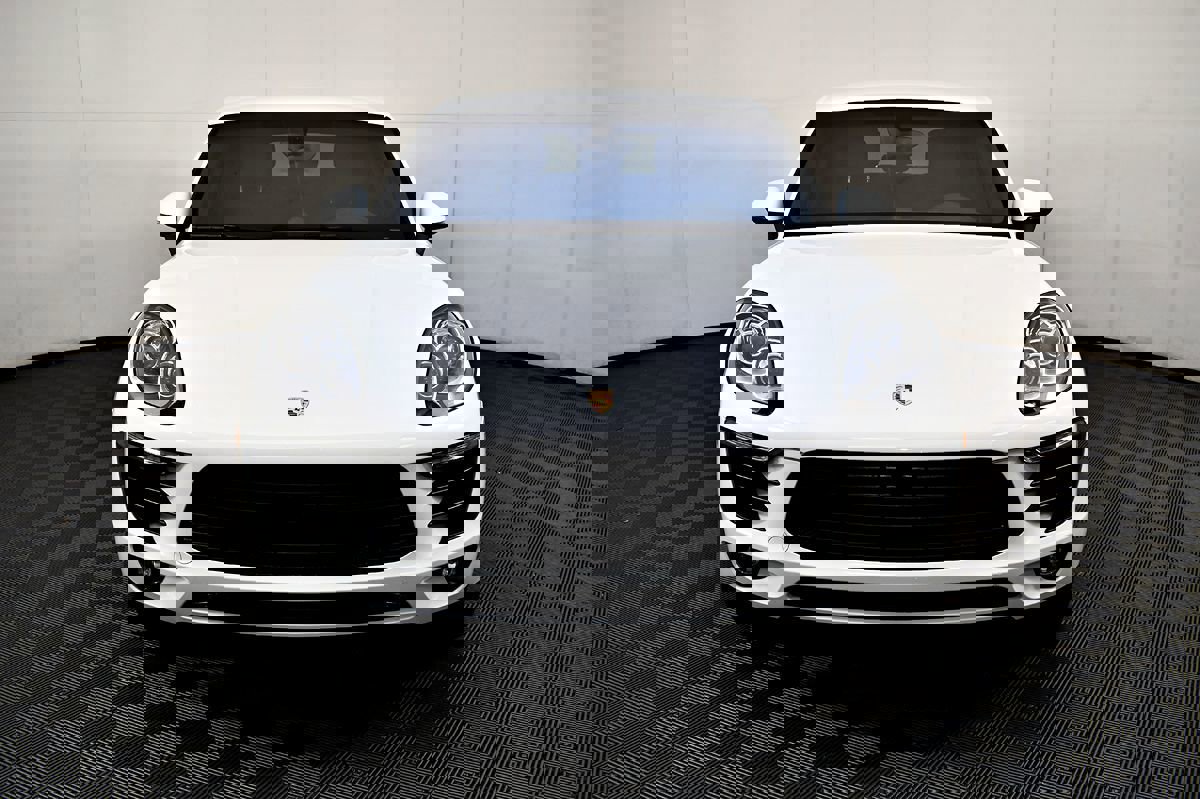 Used 2016 Porsche Macan S image 3