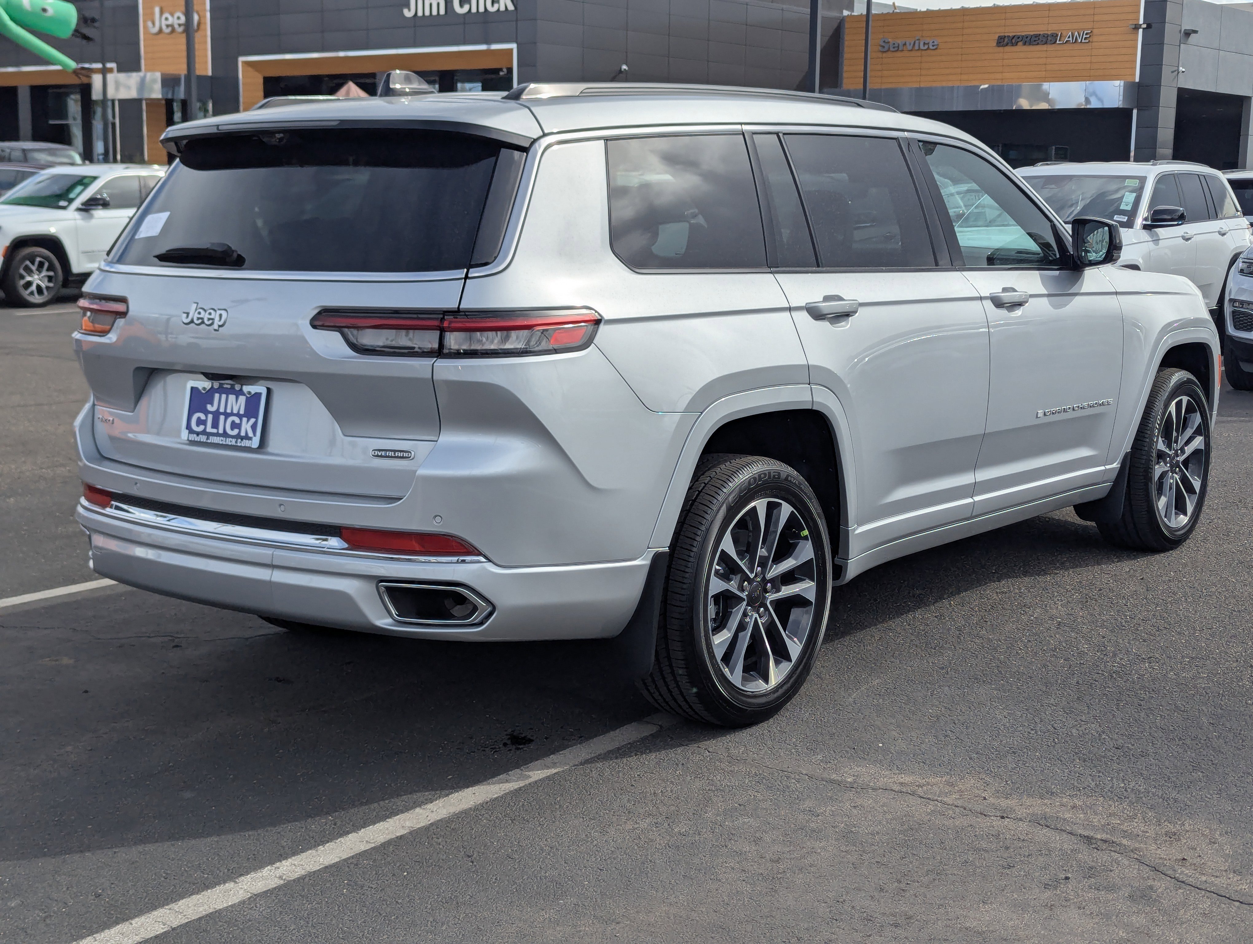 New 2025 Jeep Grand Cherokee L Overland image 6